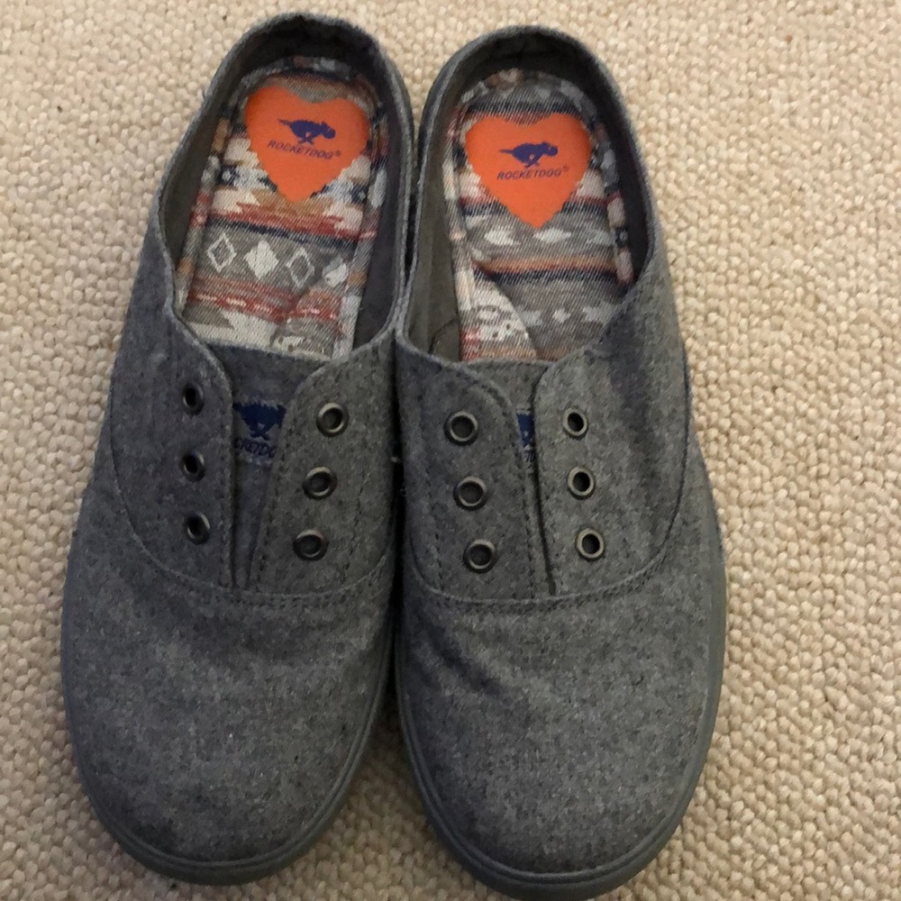 Rocketdog slip on shoes . Size 6 1/2 m